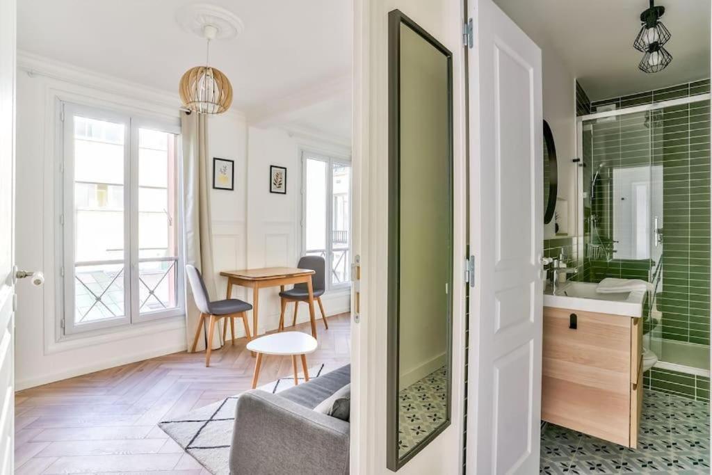 Apartment Lamartine 2 - Kp - Cosy And Modern In Heart Of 9th Paris